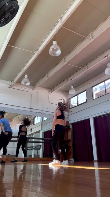El baile como ejercicio, Short de Gaby Ramírez